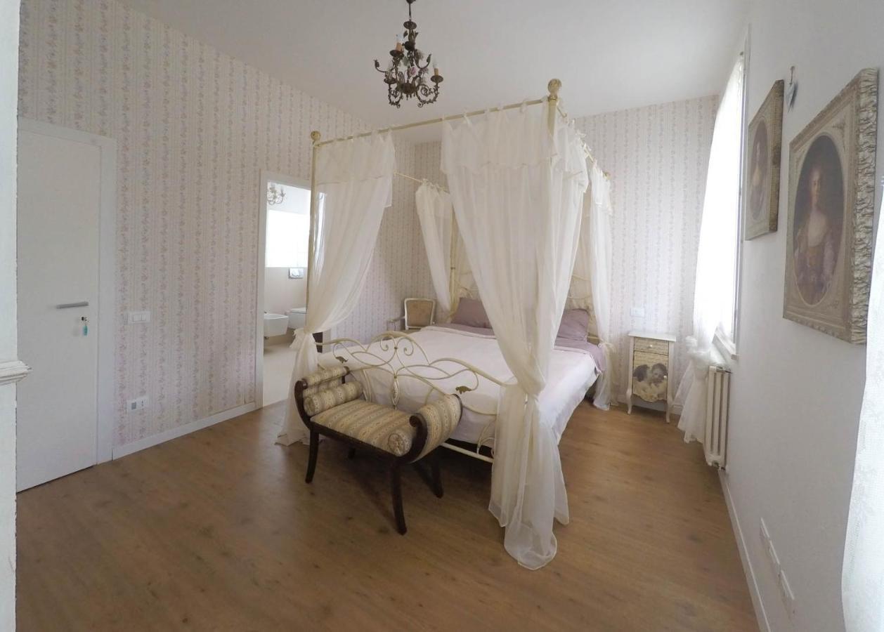 Carraie Il Bianconiglio R&B Bed & Breakfast エクステリア 写真